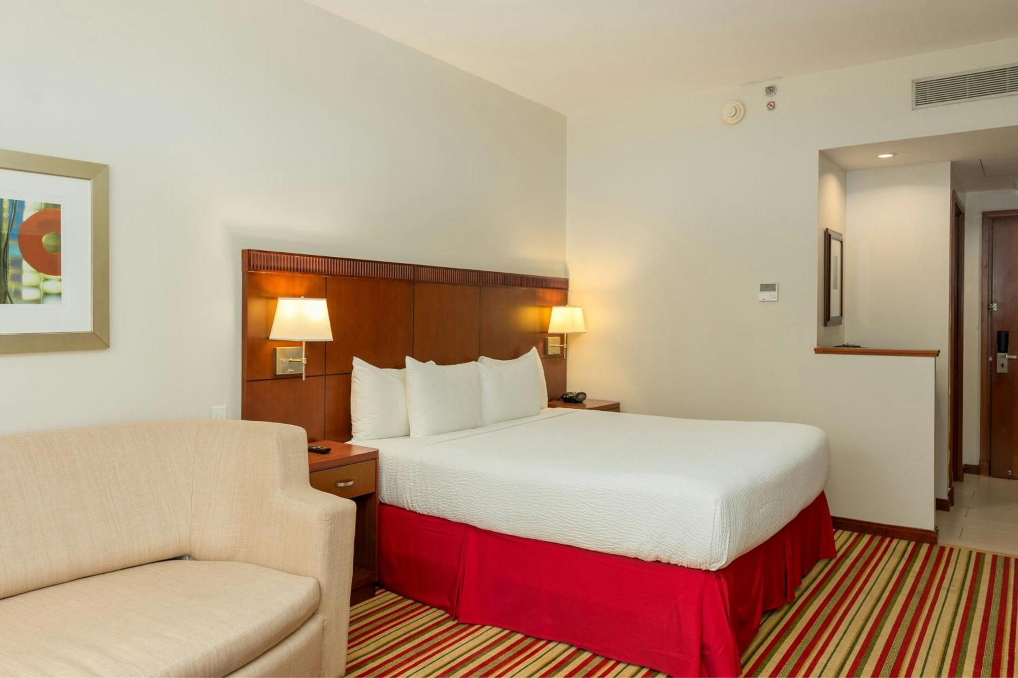 Courtyard By Marriott Panama Multiplaza Mall Dış mekan fotoğraf