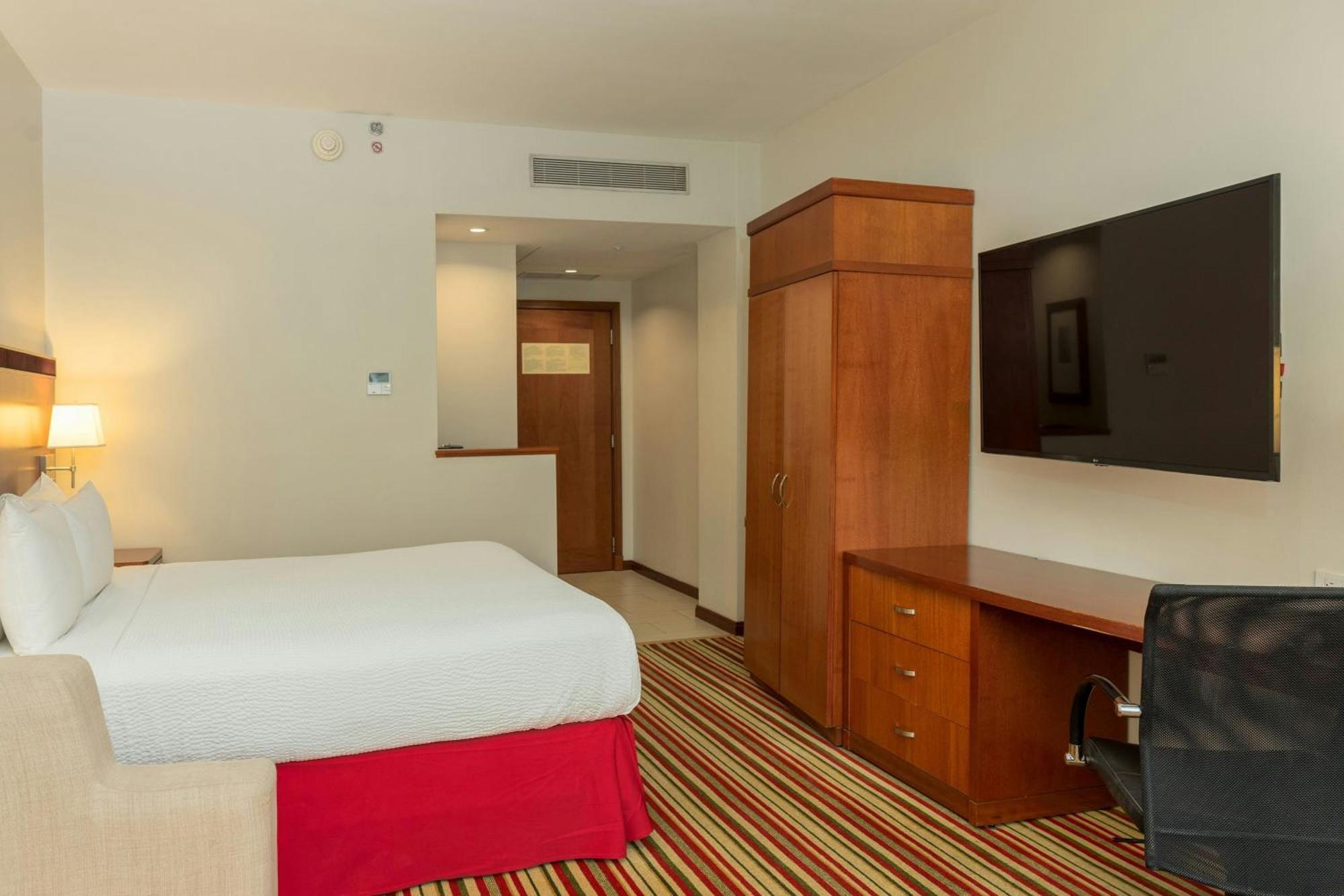 Courtyard By Marriott Panama Multiplaza Mall Dış mekan fotoğraf