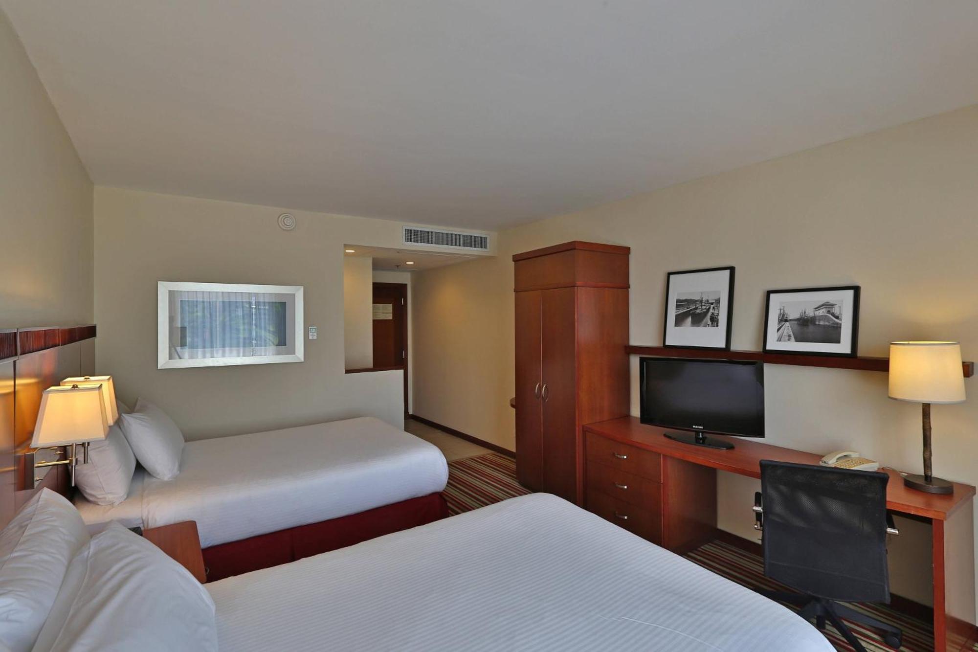 Courtyard By Marriott Panama Multiplaza Mall Dış mekan fotoğraf